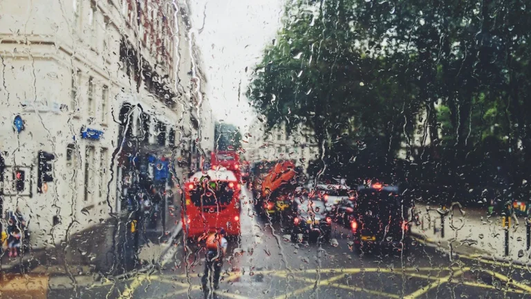 Met Office amber warning before Monday morning: what counts