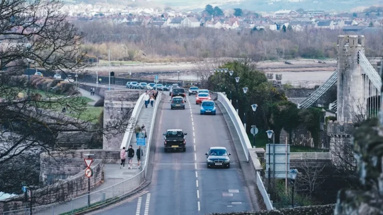 UK Bank Holiday travel alerts for rail and roads on May 25