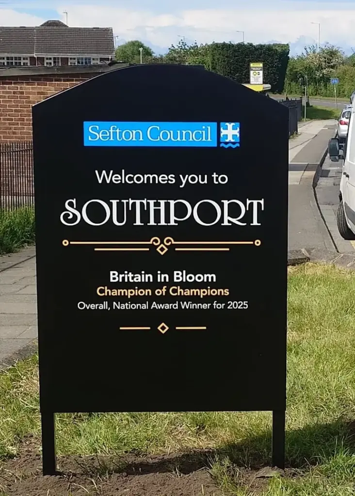 Southport Gateway Signs Celebrate Bloom Champions