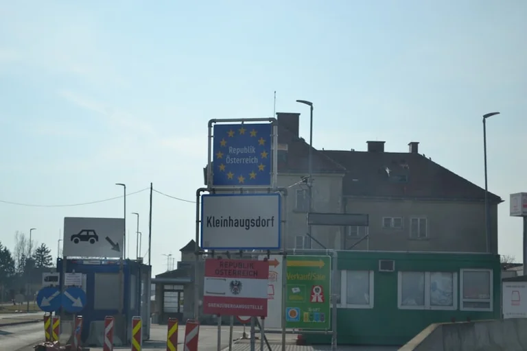 UK Travellers to Europe: Navigating the 90-Day Schengen Rule in 2026